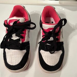 Nike - Kids Sneakers - Size 1Y